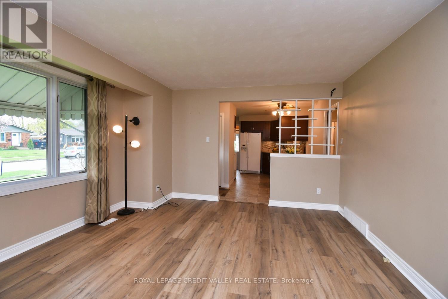 73 Cheltonwood Avenue, Guelph, Ontario  N1E 4E4 - Photo 6 - X12120013