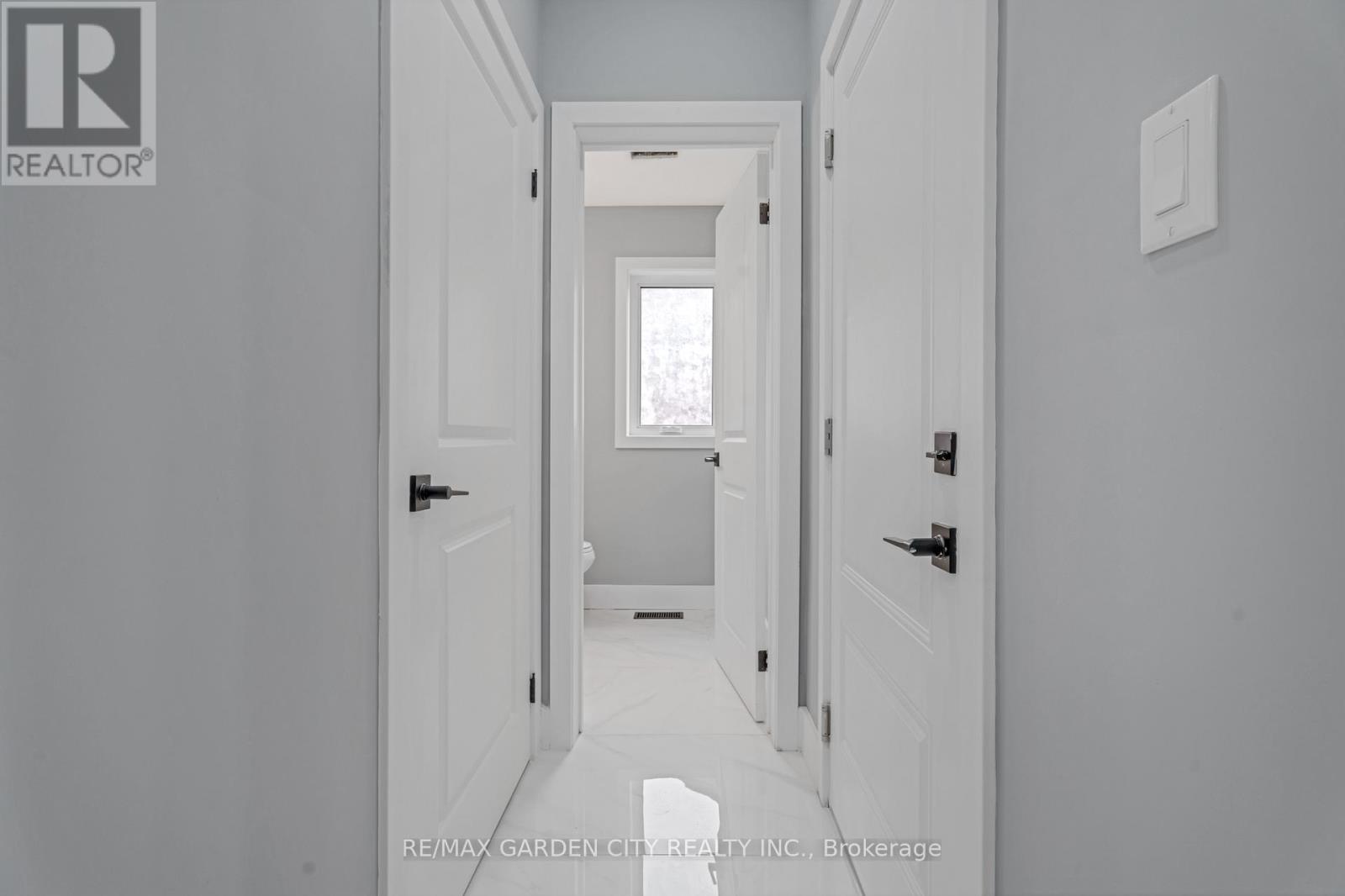 84 Beland Avenue N, Hamilton, Ontario  L8H 6C1 - Photo 8 - X12120017