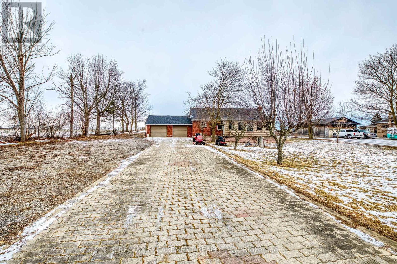 8110 CHIPPEWA ROAD, Hamilton, Ontario