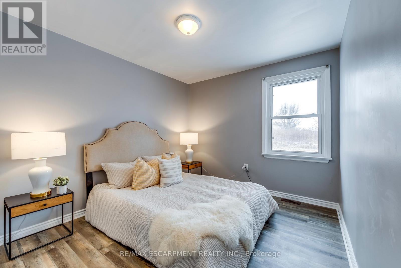 8110 Chippewa Road, Hamilton, Ontario  L0R 1W0 - Photo 32 - X12120078