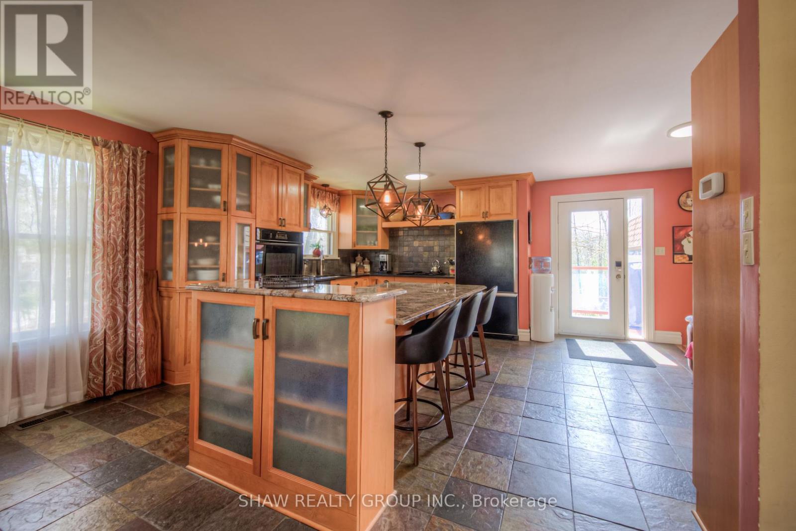 7 Squire Court, Waterloo, Ontario  N2J 4G8 - Photo 16 - X12120160