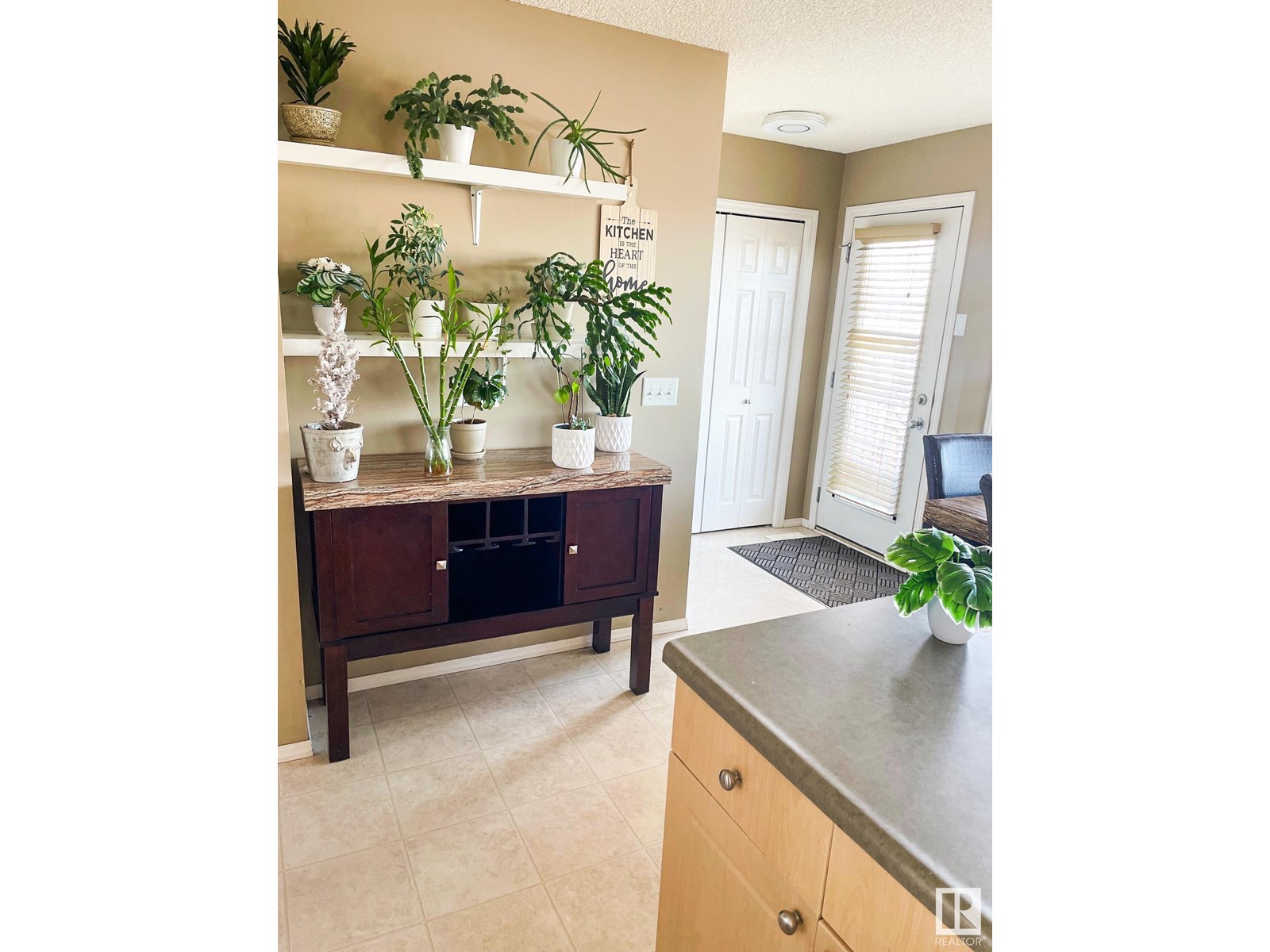 339 Brintnell Bv Nw, Edmonton, Alberta  T5Y 3J8 - Photo 10 - E4434079