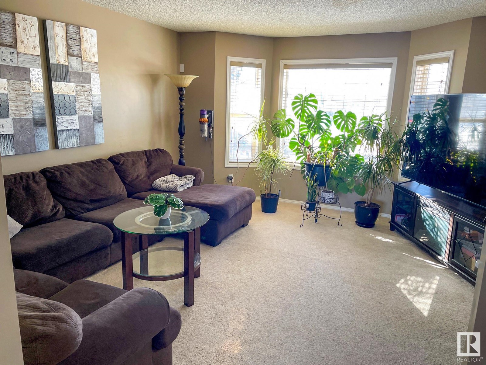 339 Brintnell Bv Nw, Edmonton, Alberta  T5Y 3J8 - Photo 3 - E4434079