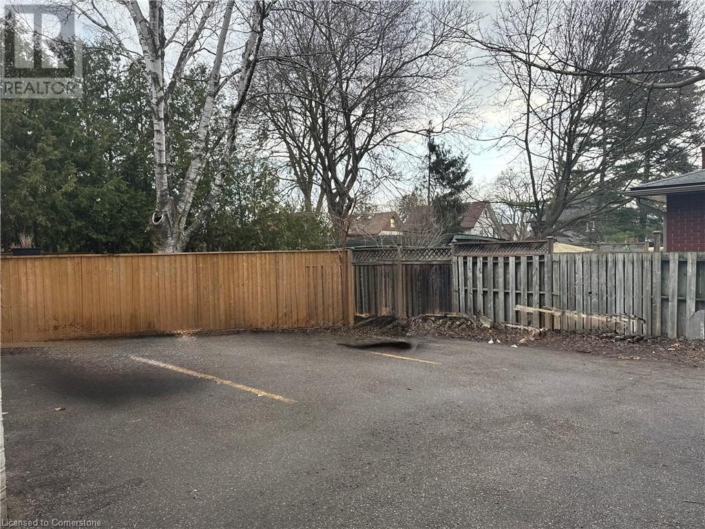 Property at 32 SIMEON Street image 5