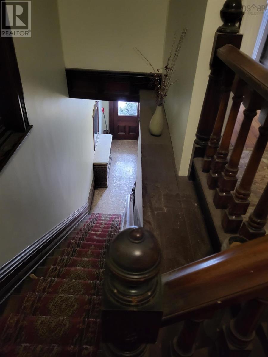 5685 Inglis Street, Halifax, Nova Scotia  B3H 1K2 - Photo 3 - 202509443
