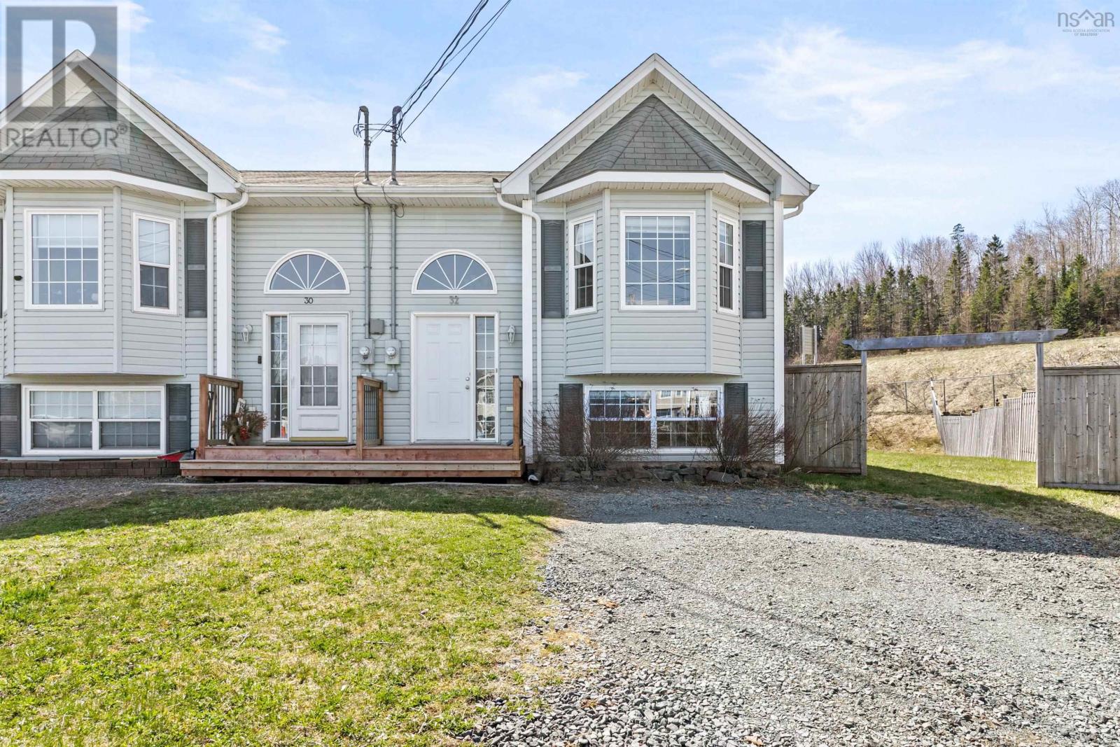 Property at 32 Grayson Court image 1