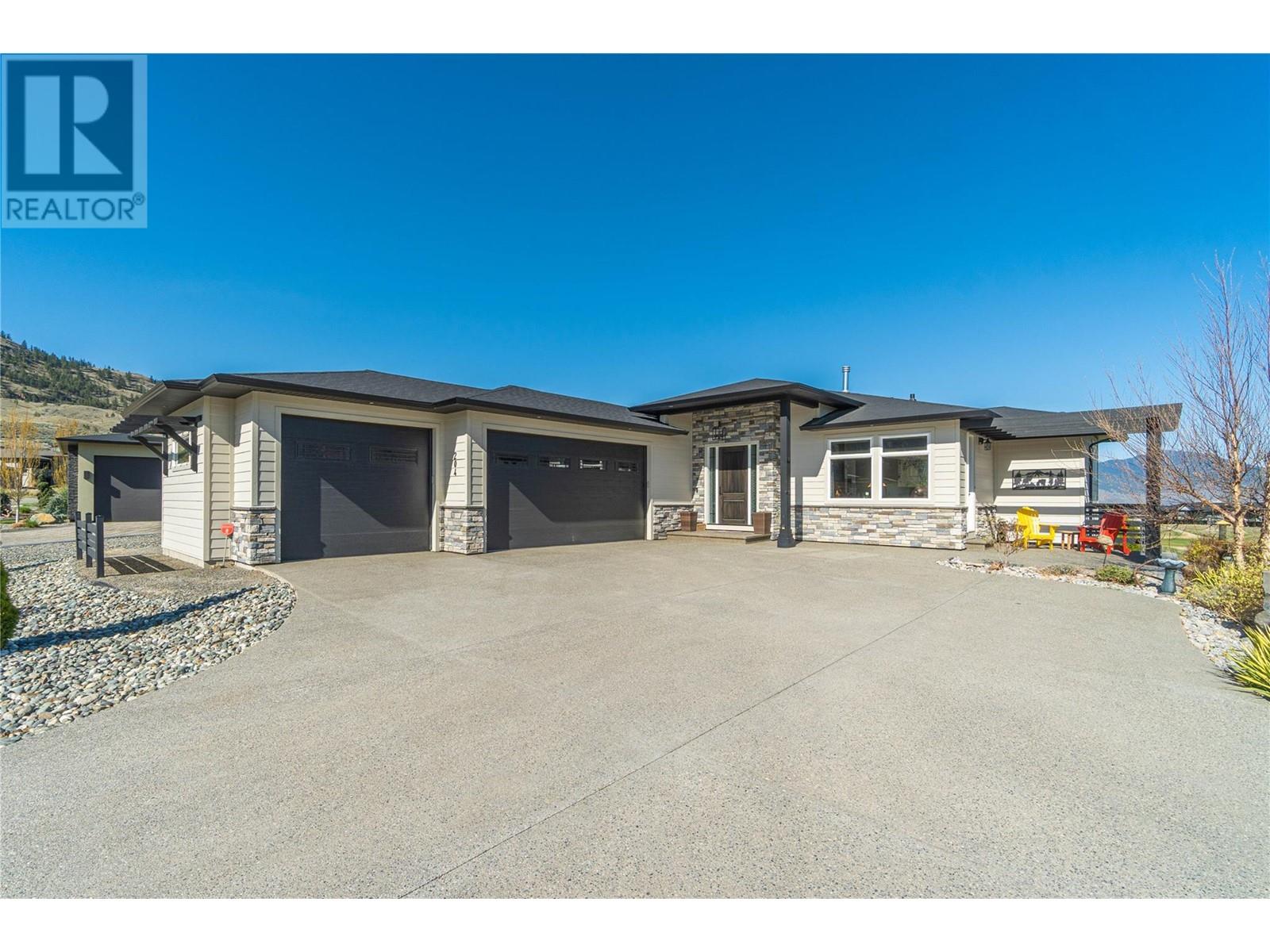 204 Rue Cheval Noir, Kamloops, BC V1S0B3