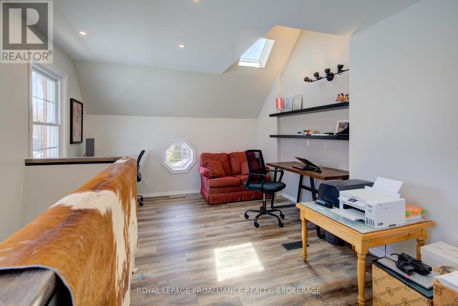 26 Bedford Street, Westport, Ontario  K0G 1X0 - Photo 25 - X12120475