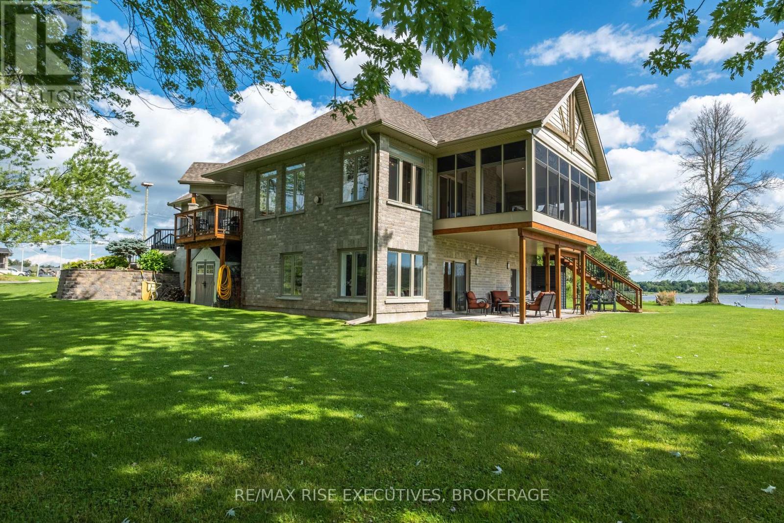 474 Dundas Street, Greater Napanee, Ontario  K7R 2C1 - Photo 4 - X12120518
