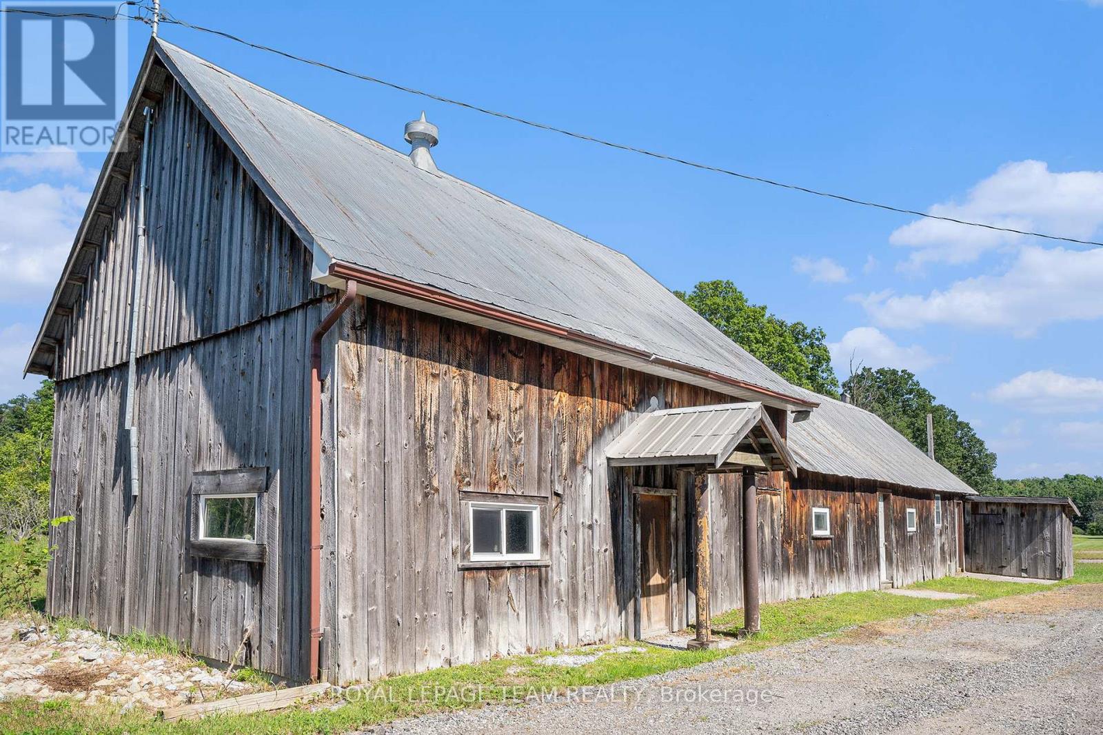 20468 7, Tay Valley, Ontario  K0H 2B0 - Photo 25 - X12120437