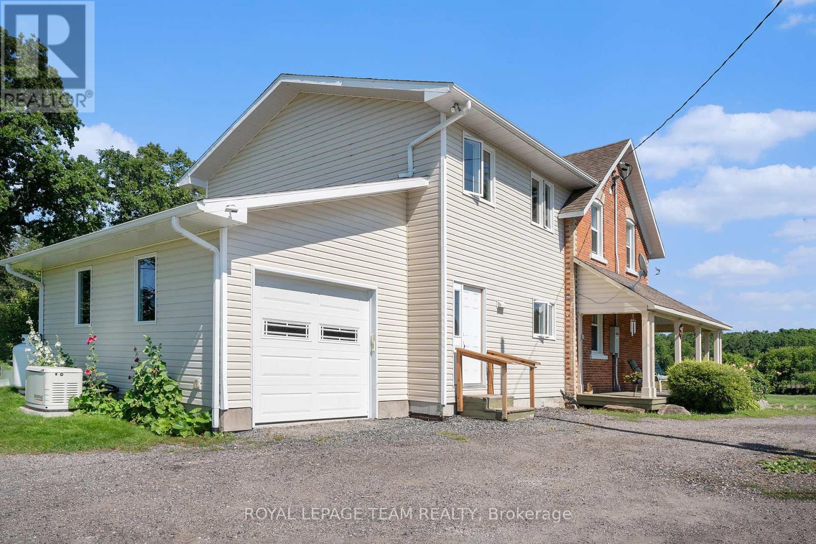 20468 7, Tay Valley, Ontario  K0H 2B0 - Photo 4 - X12120447