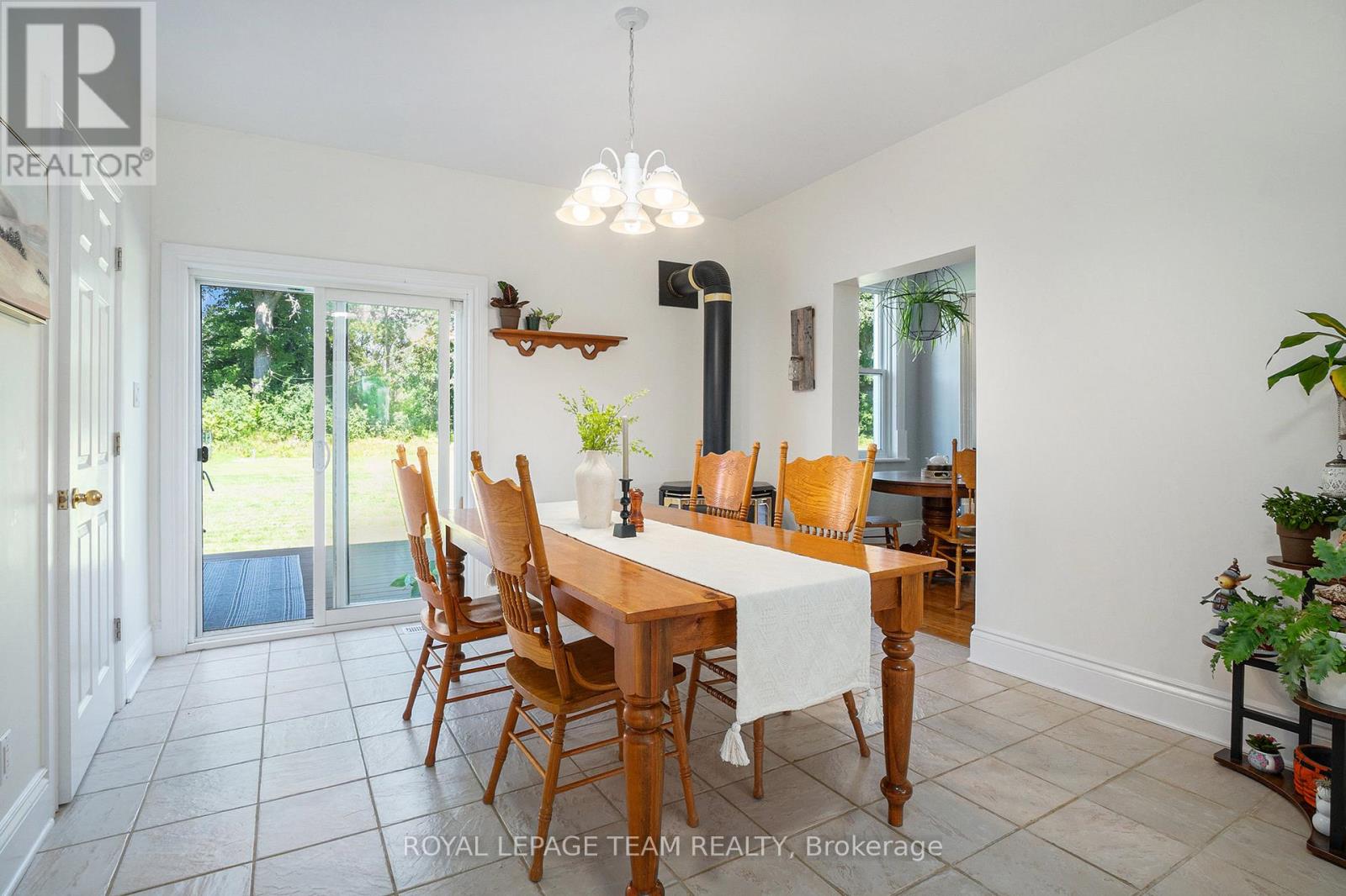 20468 7, Tay Valley, Ontario  K0H 2B0 - Photo 7 - X12120447