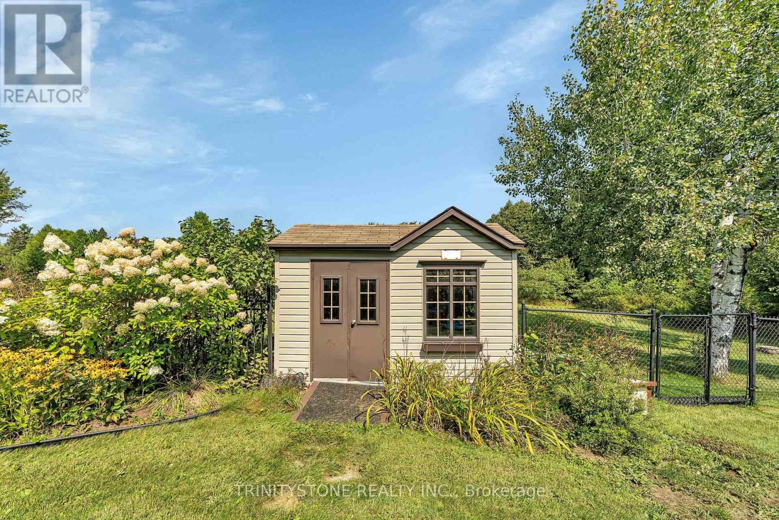 15 Canadian Drive, Ottawa, Ontario  K0A 1B0 - Photo 44 - X12120480