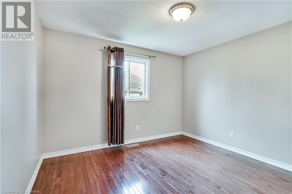112 Stone Church Road W, Hamilton, Ontario  L9B 1A3 - Photo 26 - 40724057
