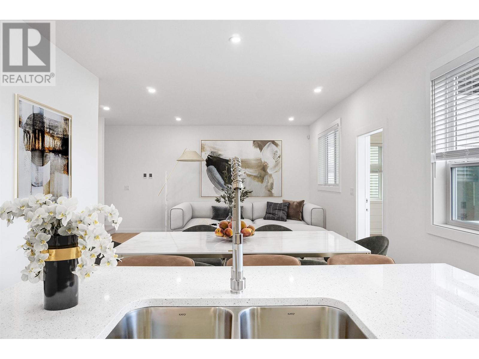 Property at 64 WOZNEY STREET image 5
