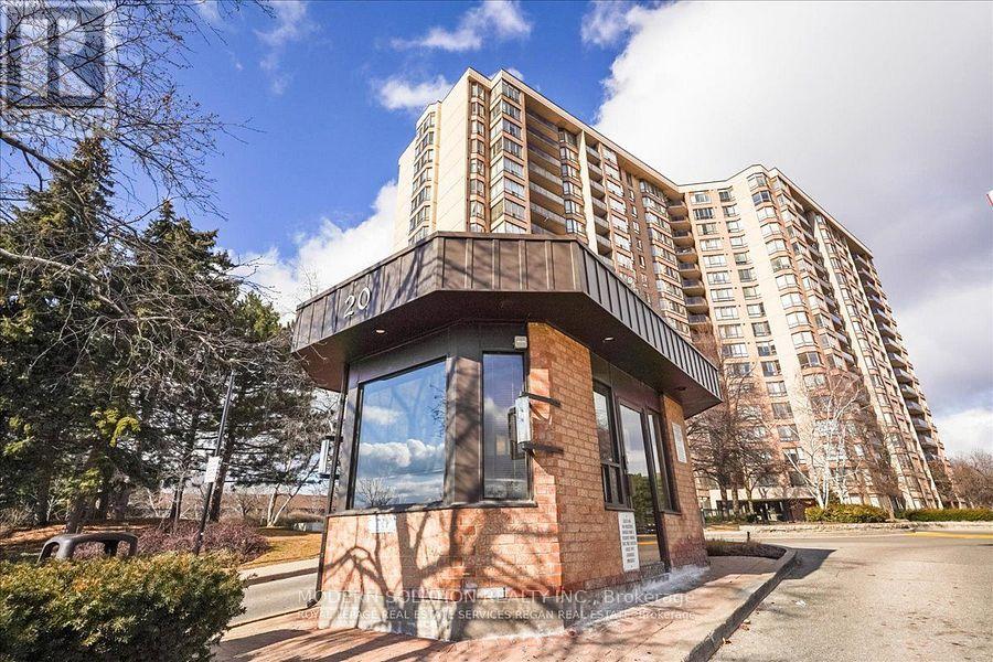 501 - 20 Cherrytree Drive, Brampton, Ontario  L6Y 3V1 - Photo 1 - W12120211