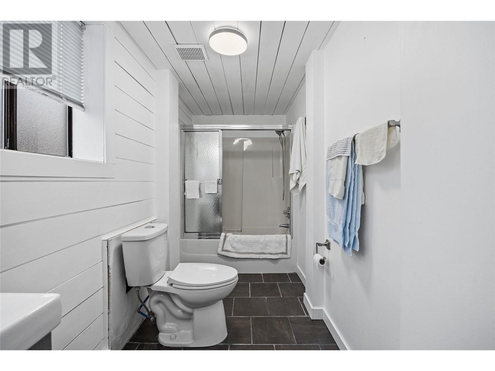 6029 Turner Avenue, Peachland, British Columbia  V0H 1X7 - Photo 36 - 10345075