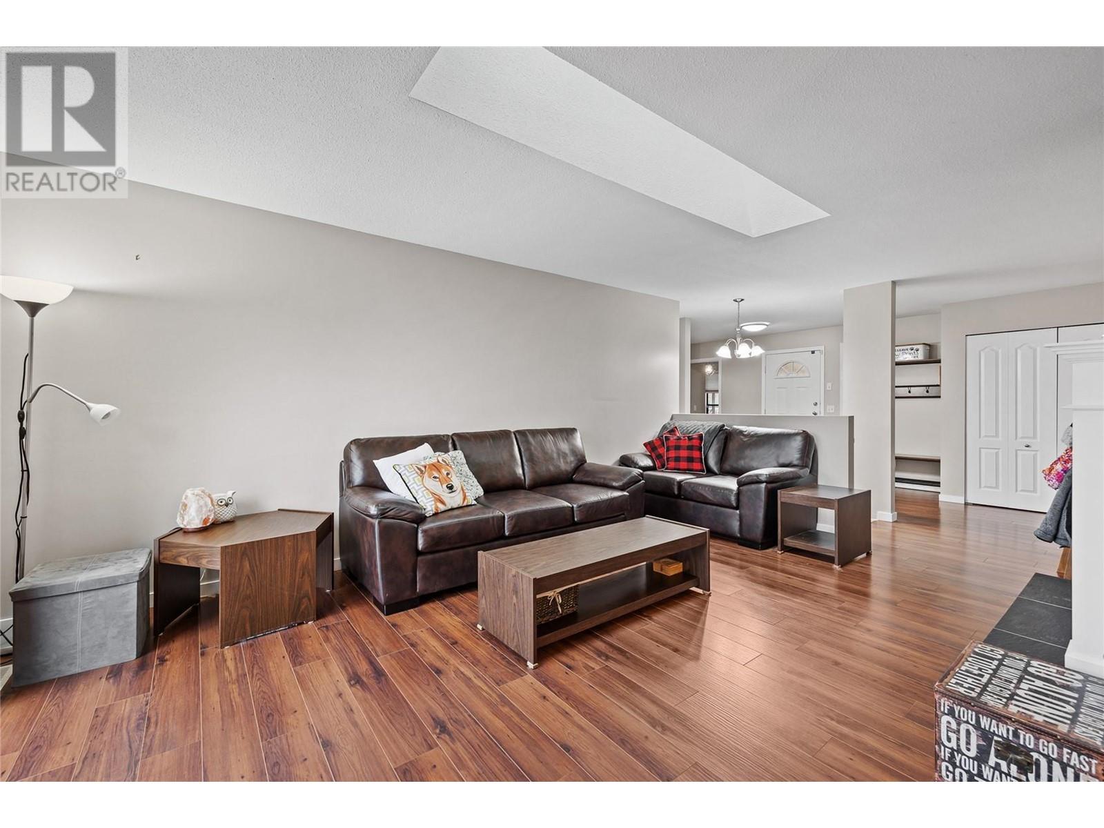 6029 Turner Avenue, Peachland, British Columbia  V0H 1X7 - Photo 7 - 10345075