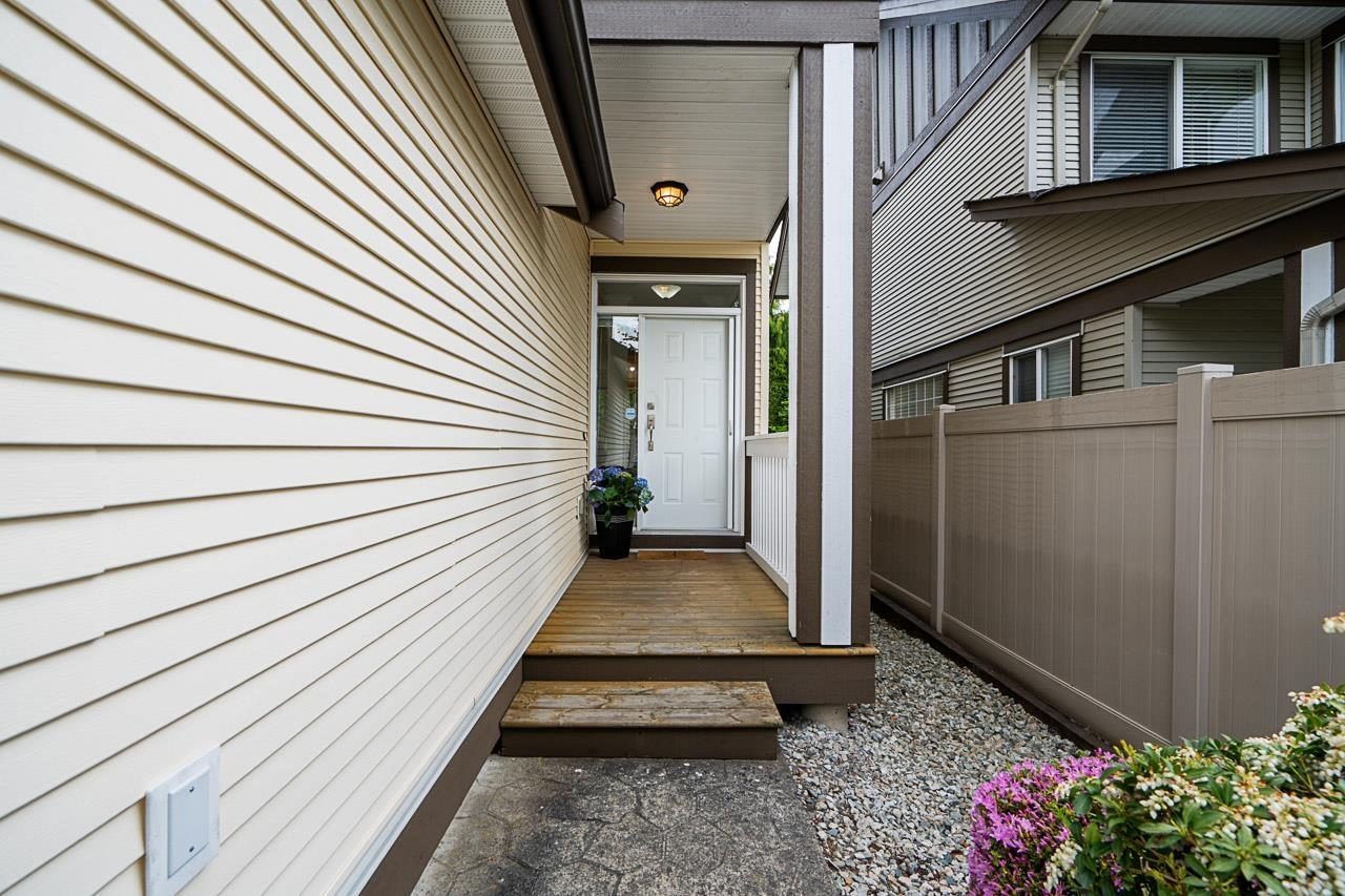 8268 158 Street, Surrey, British Columbia  V4N 0R5 - Photo 3 - R2996692