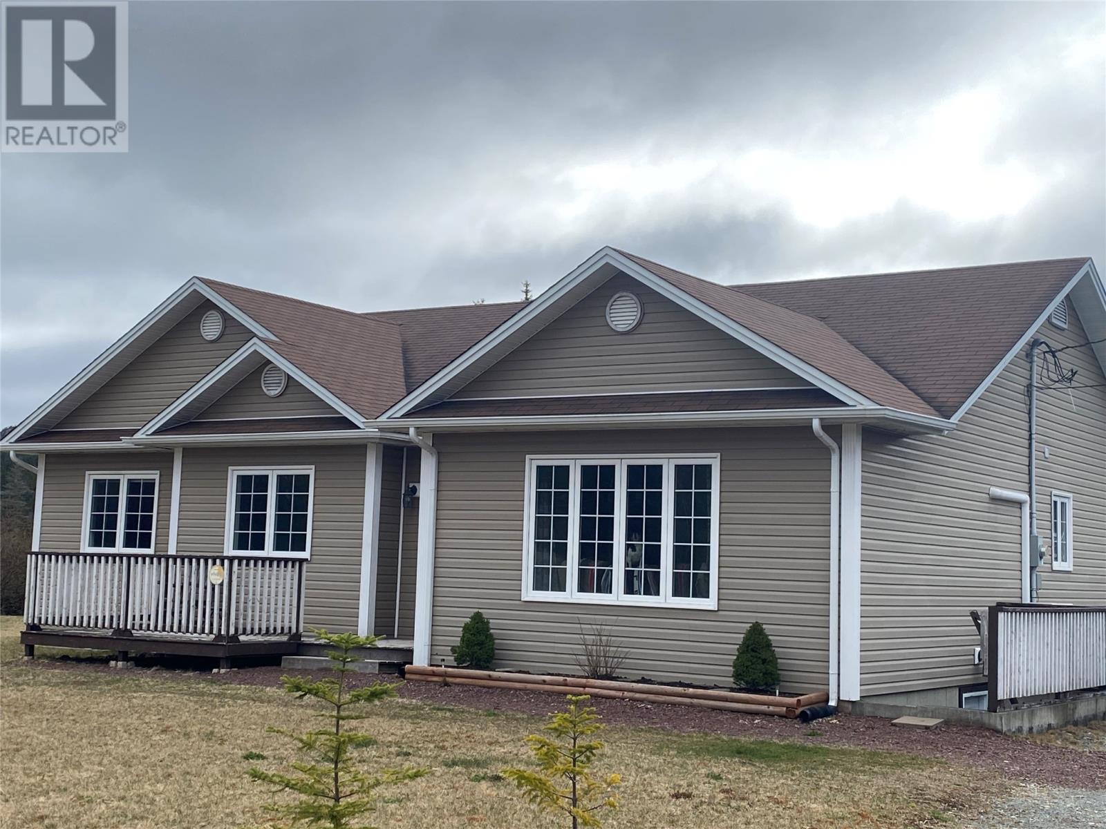 Property at 189 North River Road image 1