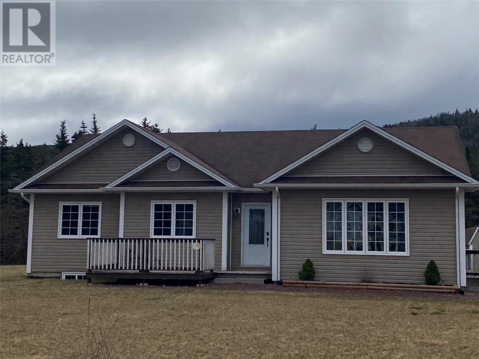 Property at 189 North River Road image 2