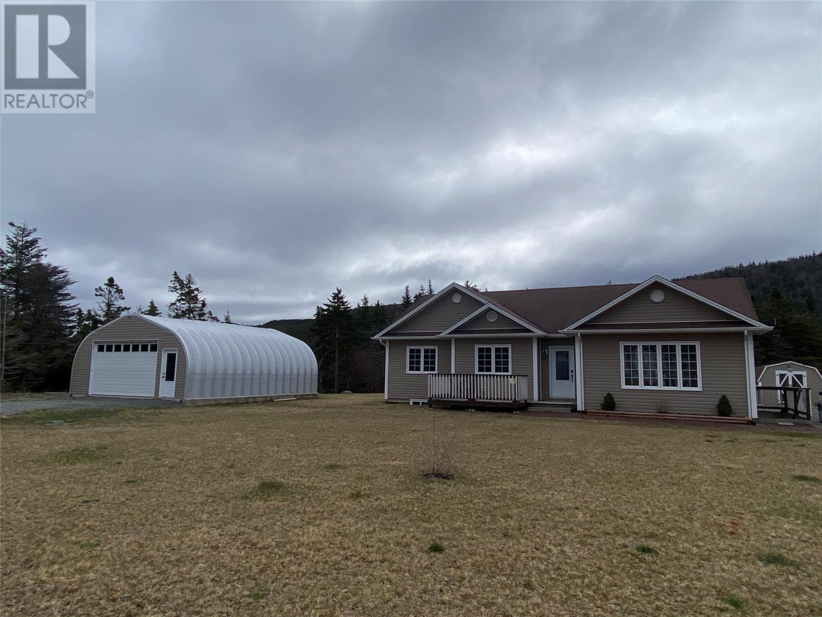 Property at 189 North River Road image 3