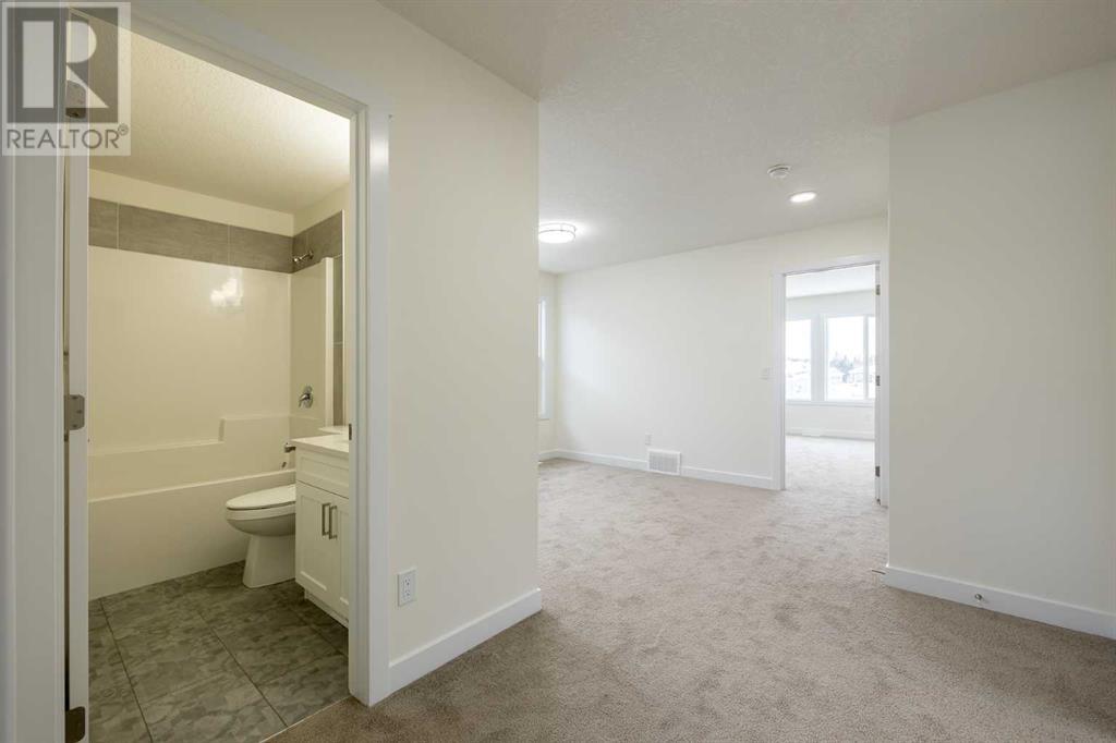 529 Clearwater Heath, Chestermere, Alberta  T1X 1H0 - Photo 10 - A2204574