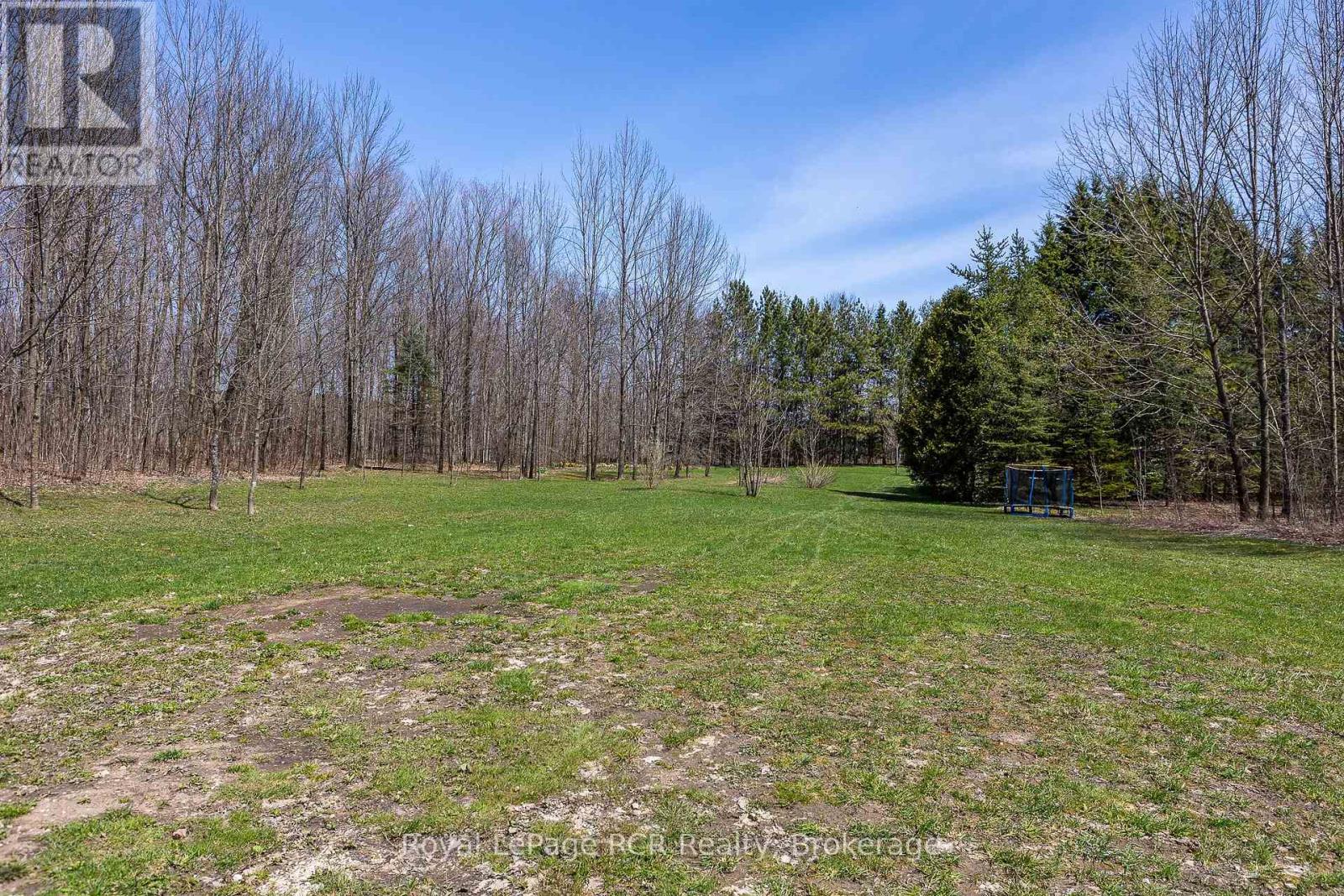 126 West Street, Georgian Bluffs, Ontario  N4K 5N7 - Photo 42 - X12120335