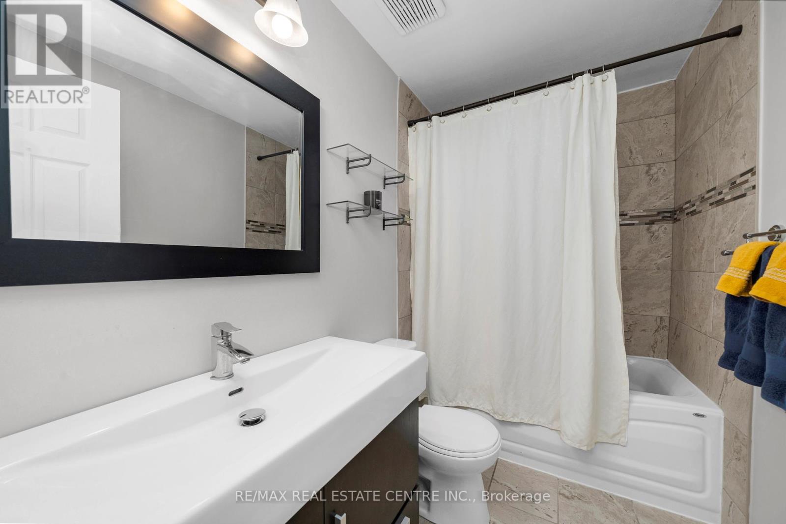 7 - 700 Paisley Road, Guelph, Ontario  N1K 1A3 - Photo 8 - X12056685
