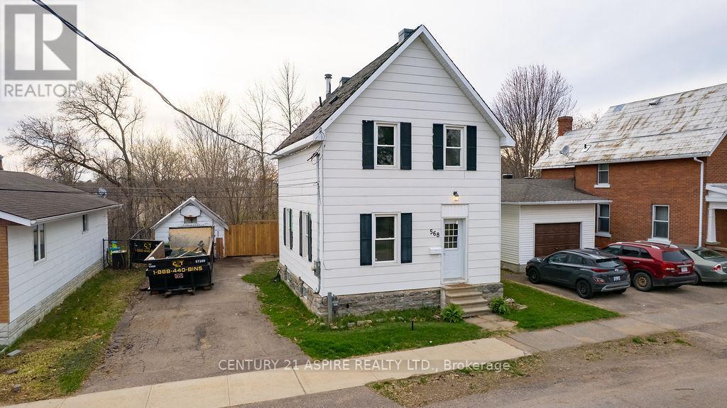 568 Moffat Street, Pembroke, Ontario  K8A 3Y1 - Photo 3 - X12120527
