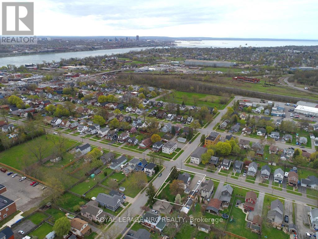 300 Phipps Street, Fort Erie (Central), Ontario  L2A 2V6 - Photo 49 - X12120493
