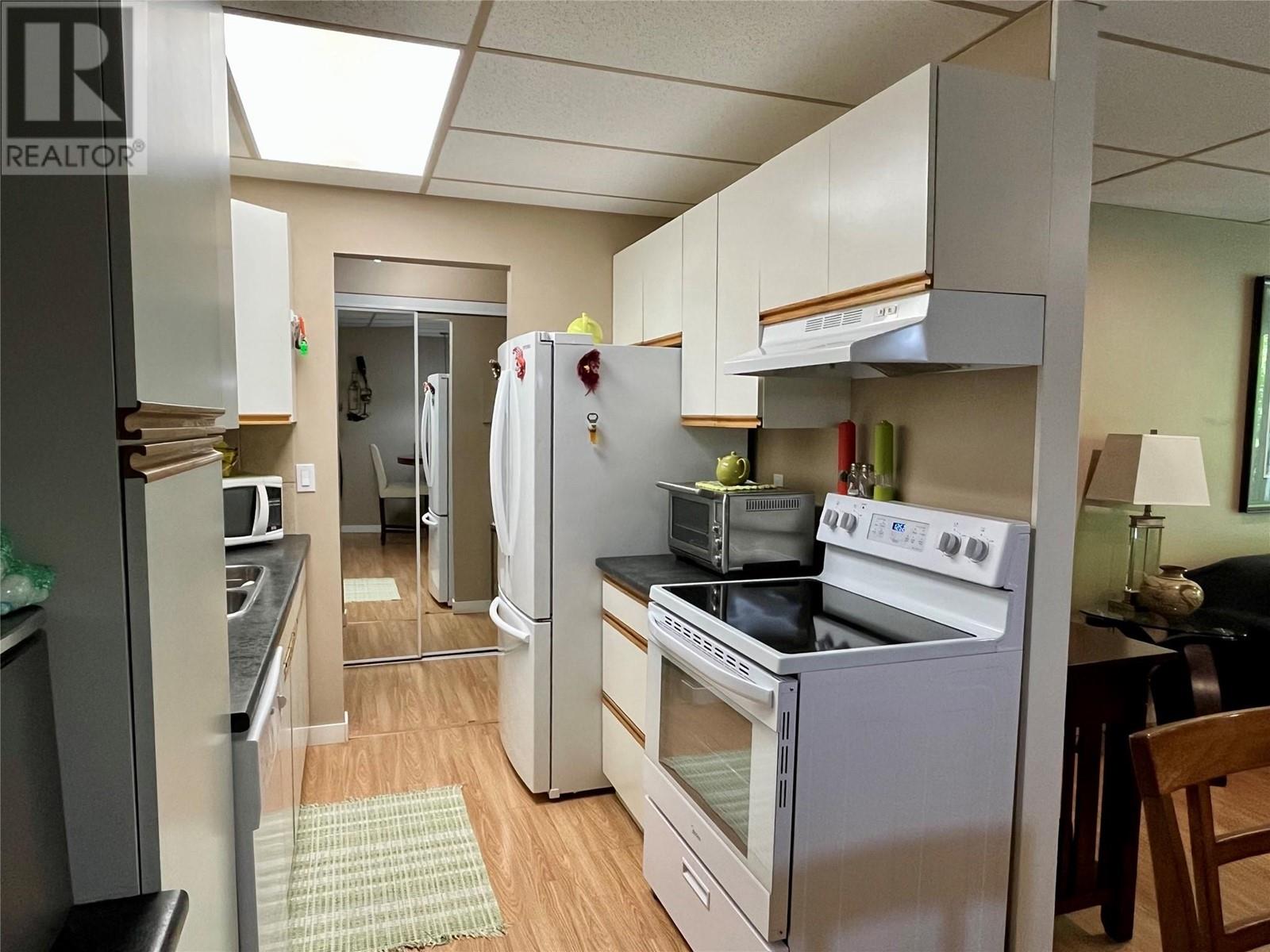 1410 Penticton Avenue Unit# 202, Penticton, British Columbia  V2A 2N5 - Photo 4 - 10345972