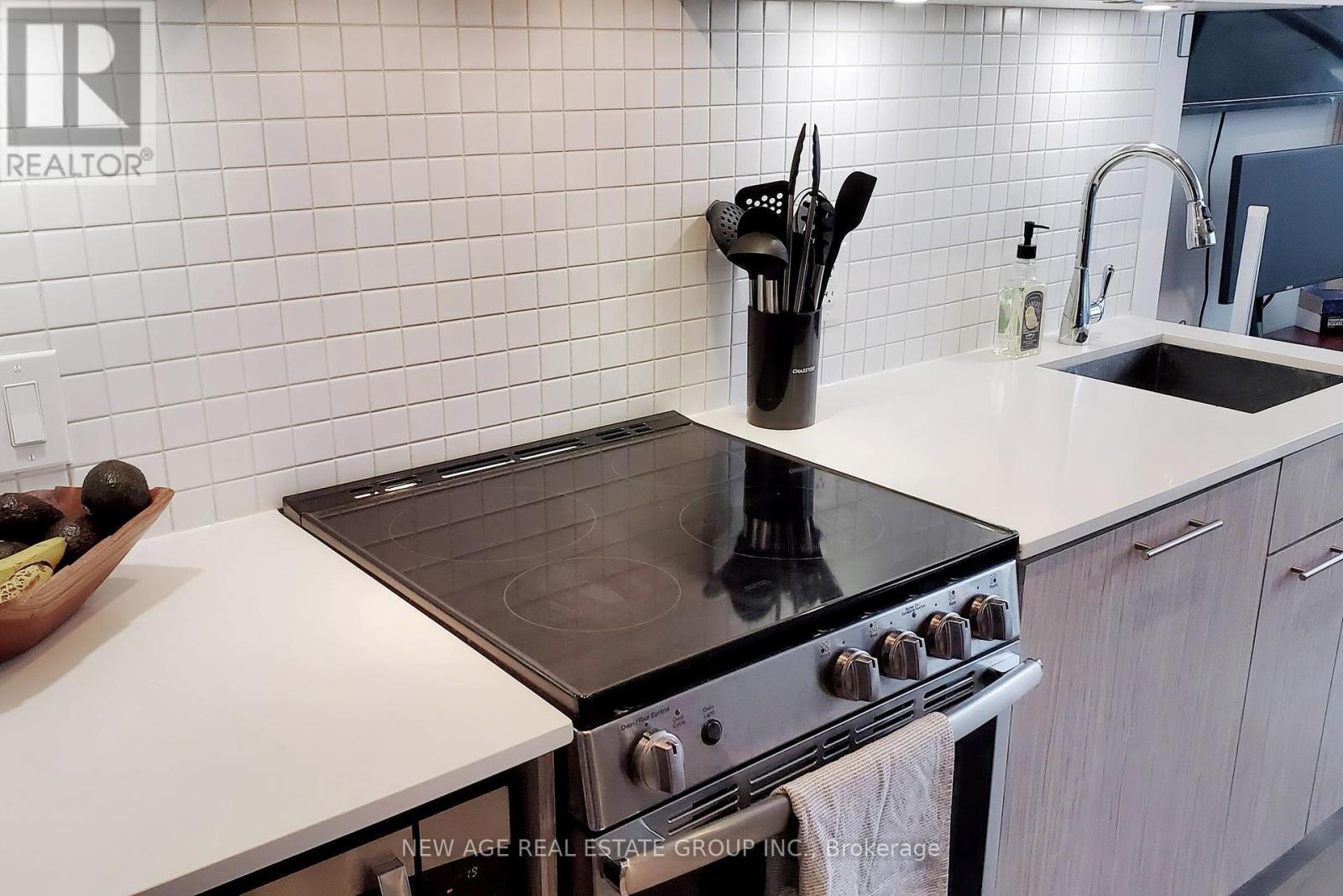 4807 - 251 Jarvis Street E, Toronto, Ontario  M5B 2C2 - Photo 17 - C12120237