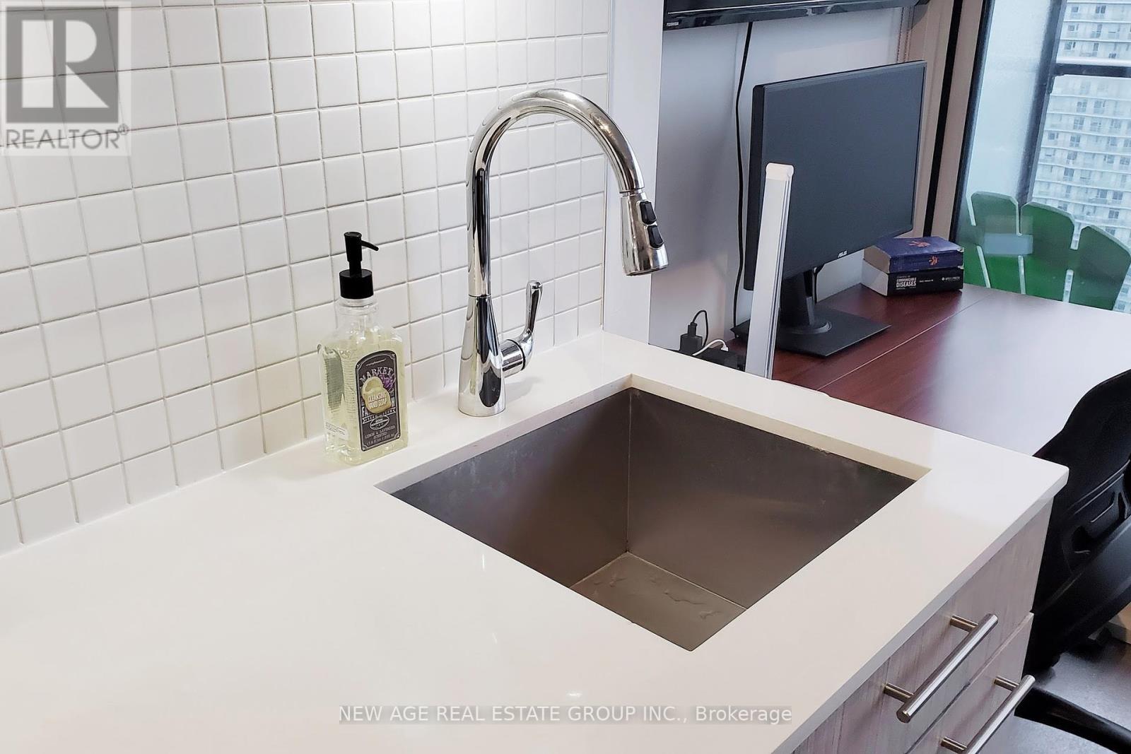 4807 - 251 Jarvis Street E, Toronto, Ontario  M5B 2C2 - Photo 18 - C12120237