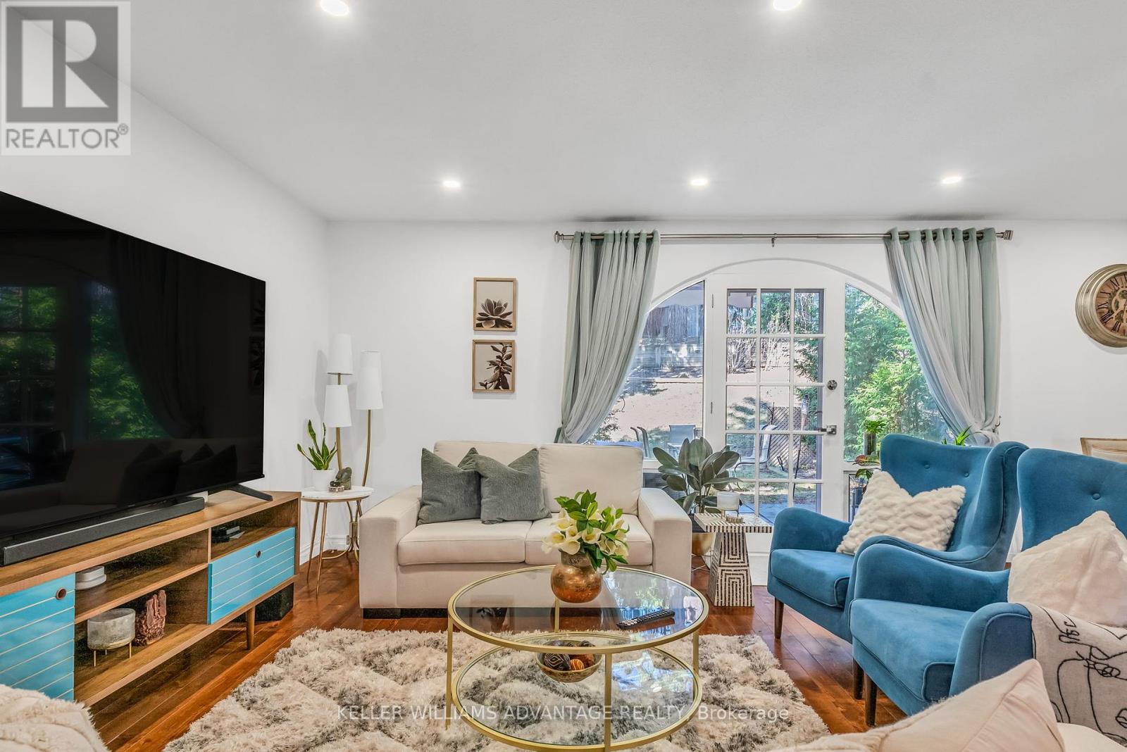 Property at 67 - 6 ESTERBROOKE AVENUE image 3