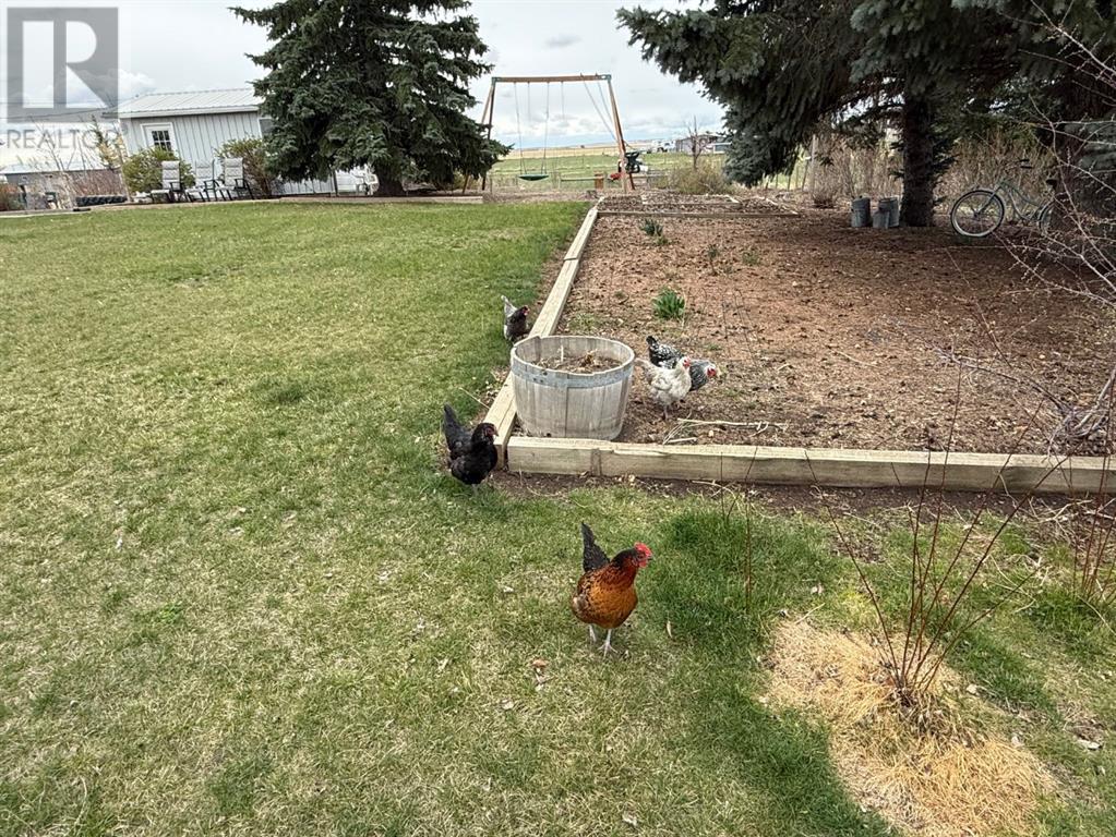 402 1 Avenue, Warner, Alberta  T0K 2L0 - Photo 32 - A2217003