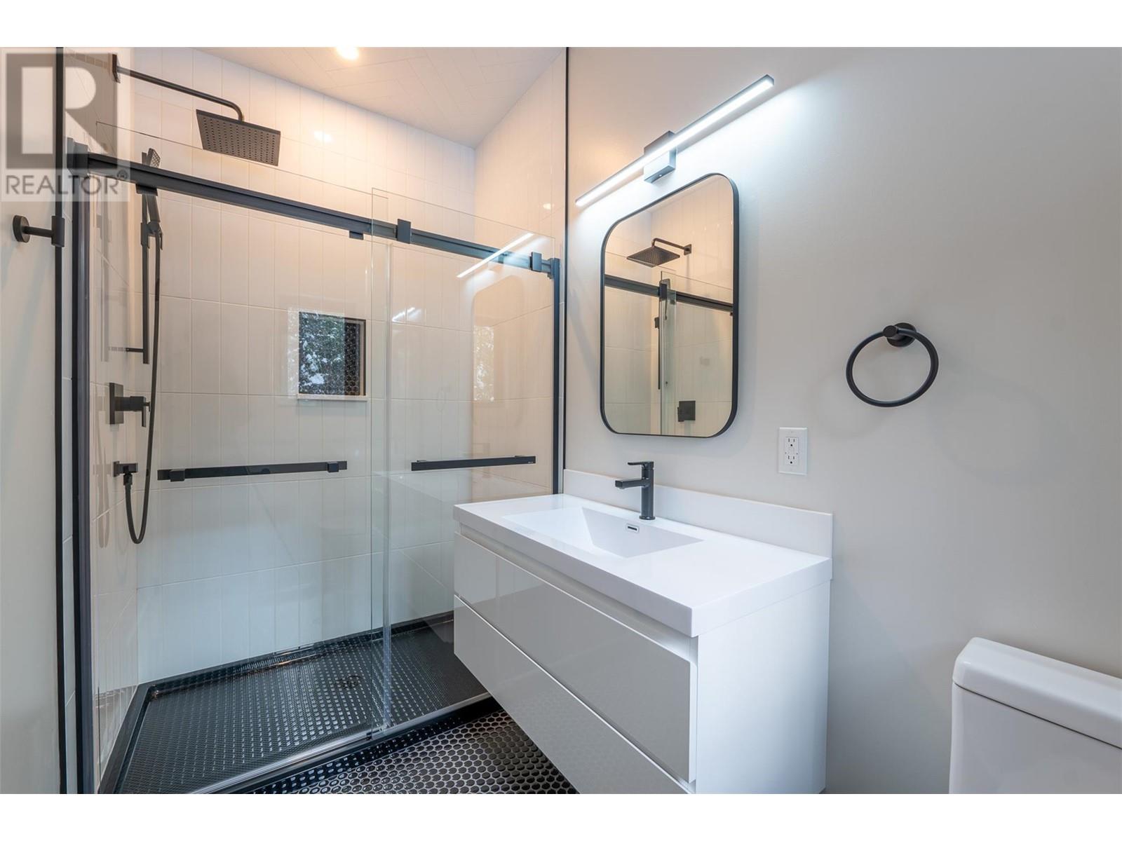 1350 Kai Road, Nelson, British Columbia  V1L 7G1 - Photo 69 - 10330712
