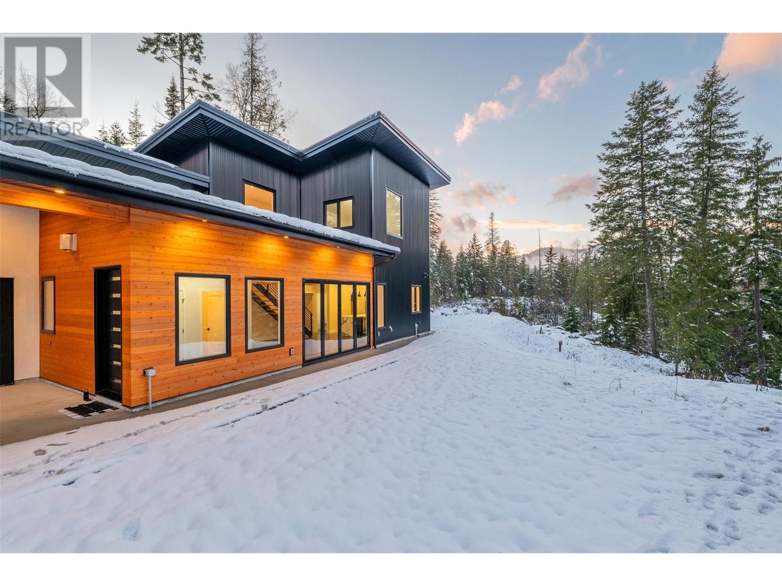 1350 Kai Road, Nelson, British Columbia  V1L 7G1 - Photo 86 - 10330712