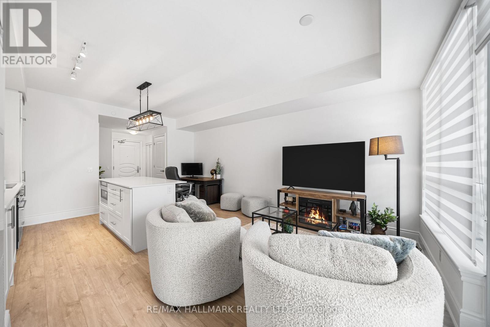 902 - 9075 Jane Street, Vaughan, Ontario  L4K 0L7 - Photo 12 - N12120272