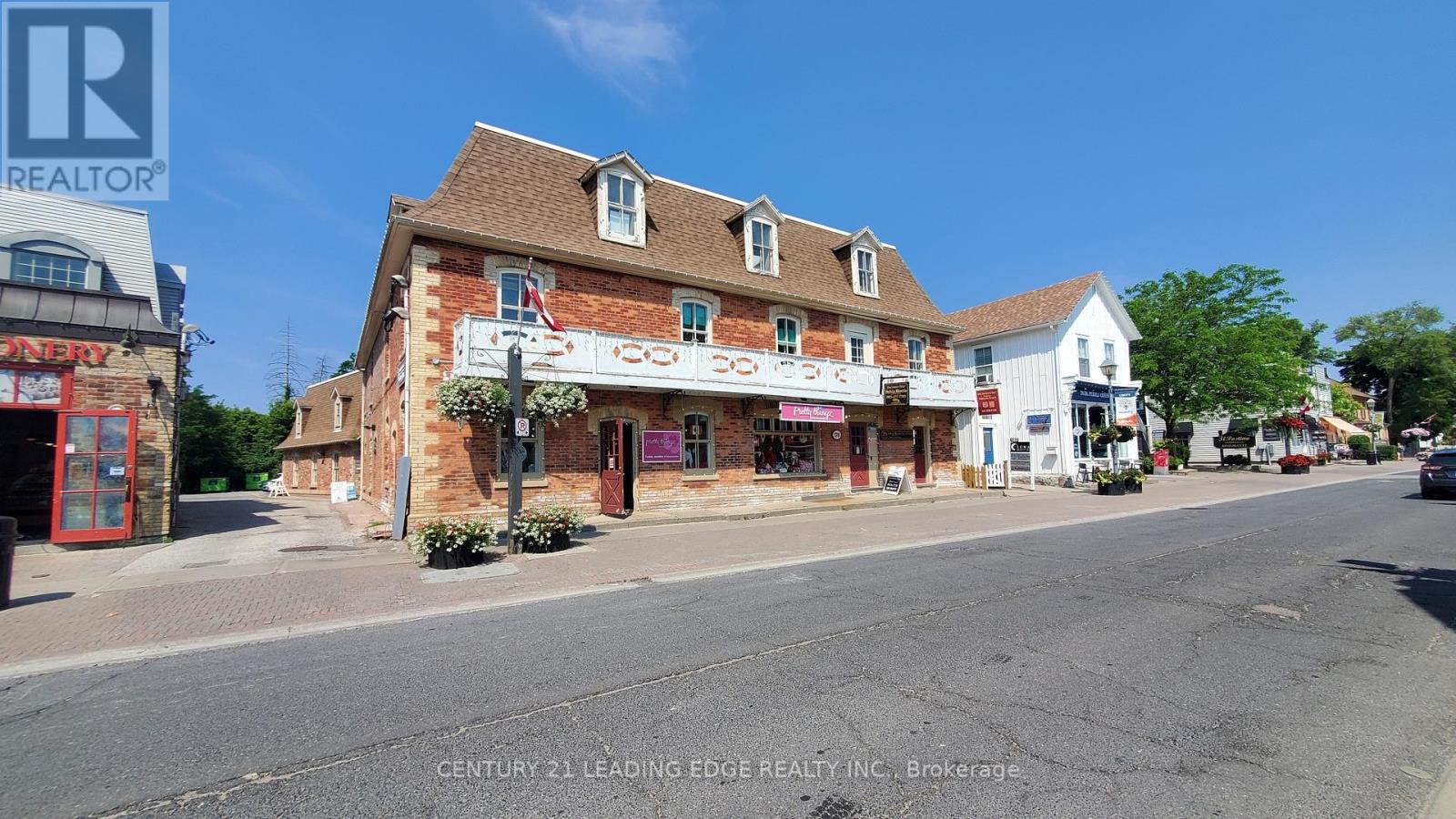 202 - 178 Main St. Unionville Street, Markham (Unionville), Ontario  L3R 2G9 - Photo 2 - N12120285