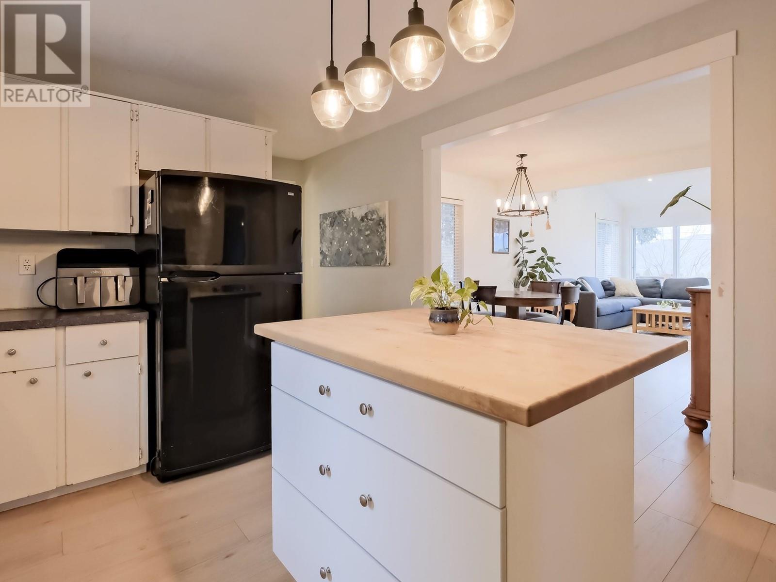 6802 Mulberry Road, Vernon, British Columbia  V1B 3T9 - Photo 5 - 10339941
