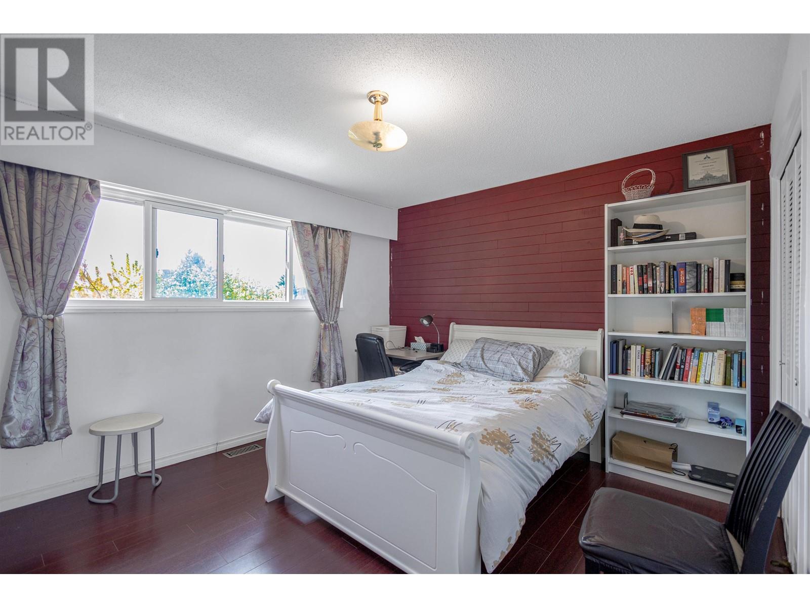 5540 Parker Street, Burnaby, British Columbia  V5B 1Z7 - Photo 11 - R2997410