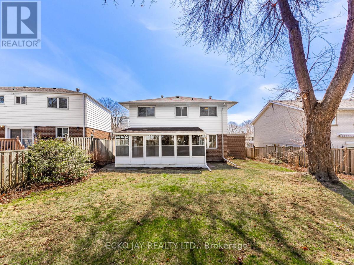 14 Parfield Drive, Toronto (Henry Farm), Ontario  M2J 1B9 - Photo 40 - C12120380
