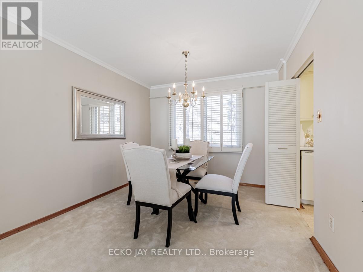 14 Parfield Drive, Toronto (Henry Farm), Ontario  M2J 1B9 - Photo 9 - C12120380