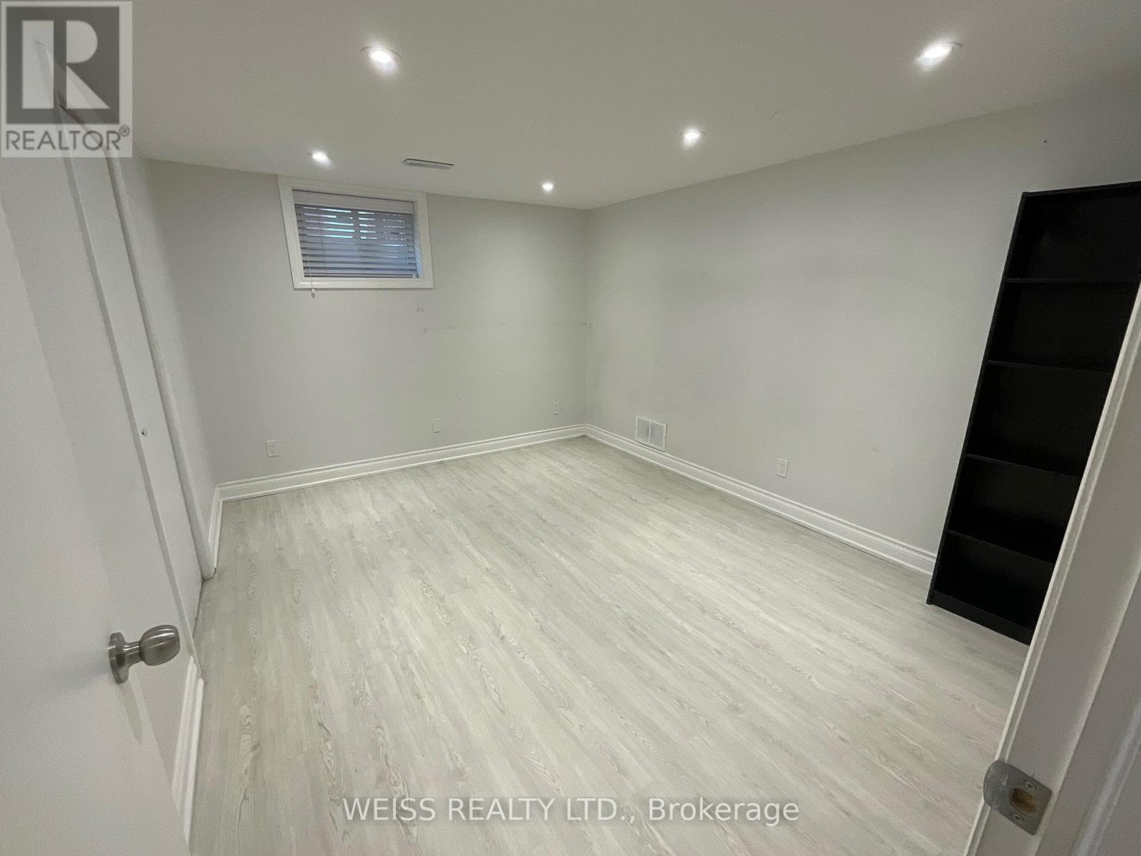 B - 55 Addington Avenue, Toronto (Lansing-Westgate), Ontario  M2N 2L1 - Photo 11 - C12120421