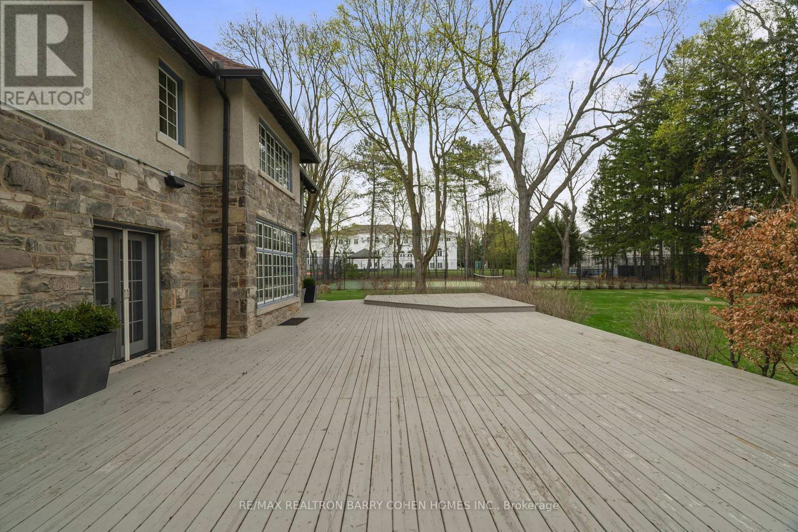 15 Park Lane Circle, Toronto, Ontario  M3B 1Z8 - Photo 42 - C12120460