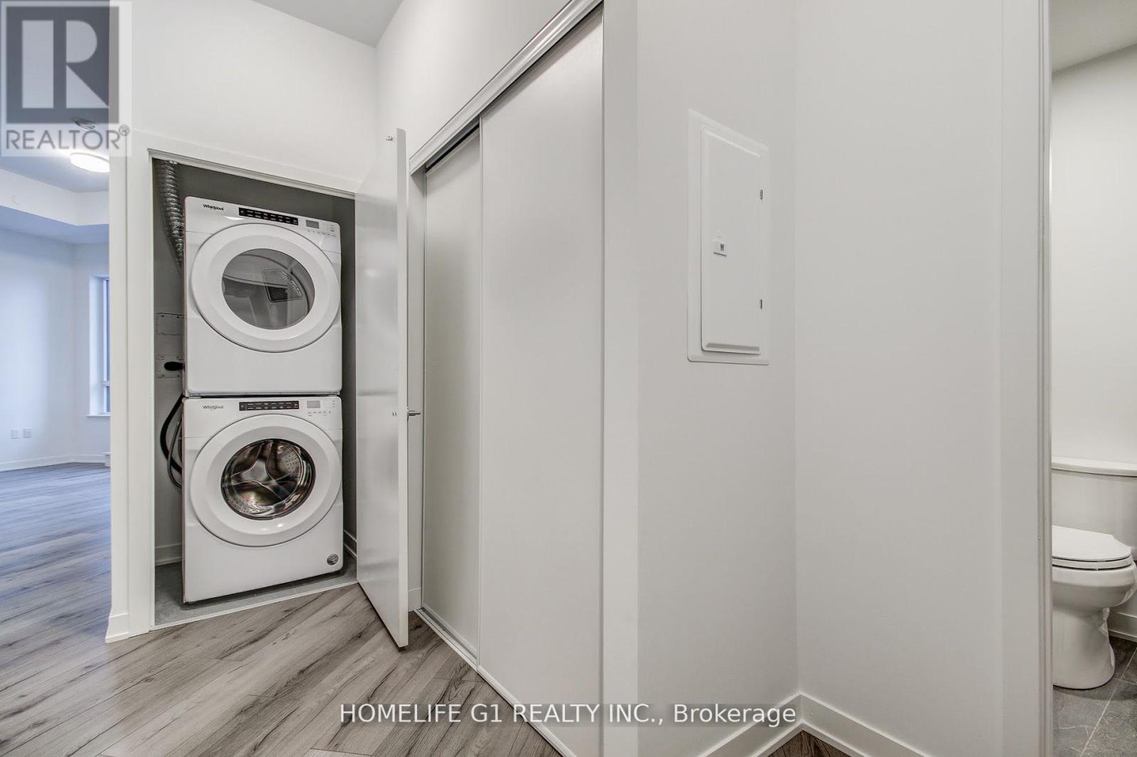 201 - 395 Dundas Street, Oakville, Ontario  L6M 4M2 - Photo 19 - W12120287