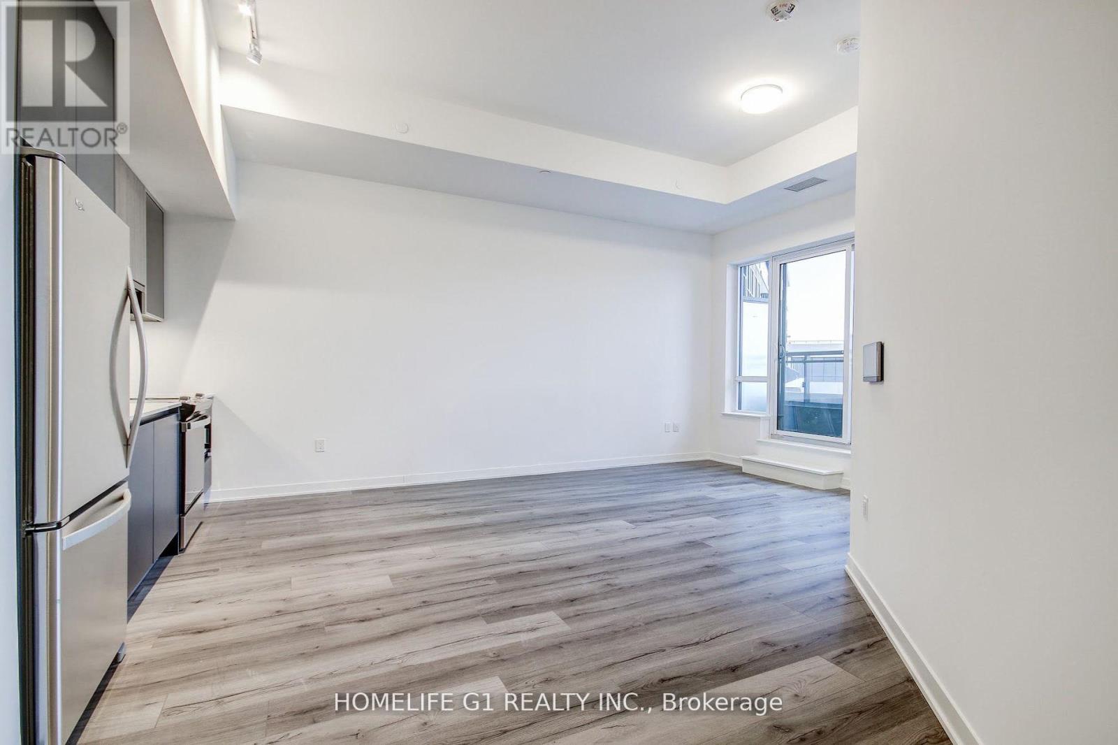 201 - 395 Dundas Street, Oakville, Ontario  L6M 4M2 - Photo 9 - W12120287