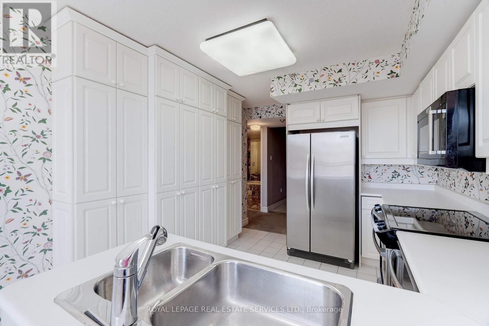 Ph8 - 221 Robinson Street, Oakville, Ontario  L6J 7N9 - Photo 14 - W12120292