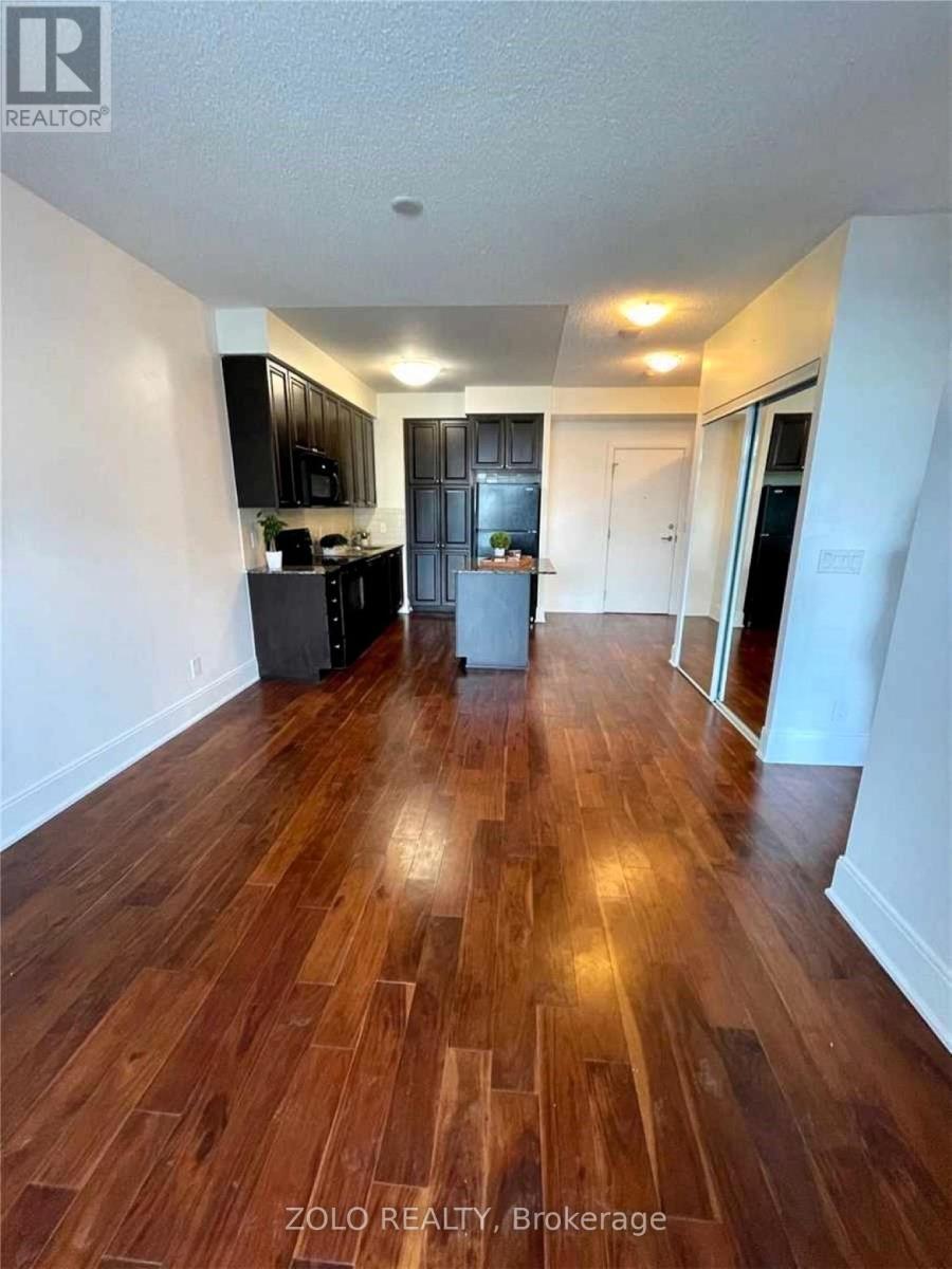 305 - 330 Burnhamthorpe Road W, Mississauga, Ontario  L5B 0E1 - Photo 8 - W12120295